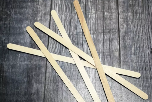 Wooden stirrers & ice-cream sticks